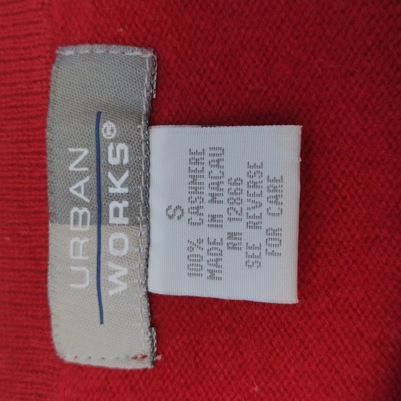 Urban Works Red Cashmere Short Sleeve Sweater S - Picture 4 of 5